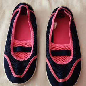 water shoes worn 1 time.7-8 woman.